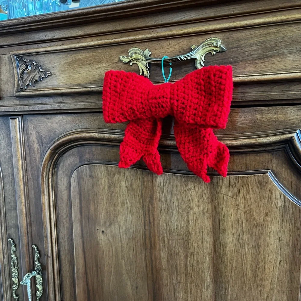 Hand Crocheted Big Red Christmas Bow! - Picture 4 of 14